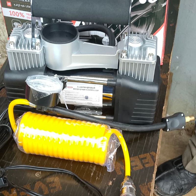 Portable Auto Air Compressor  - Image 2